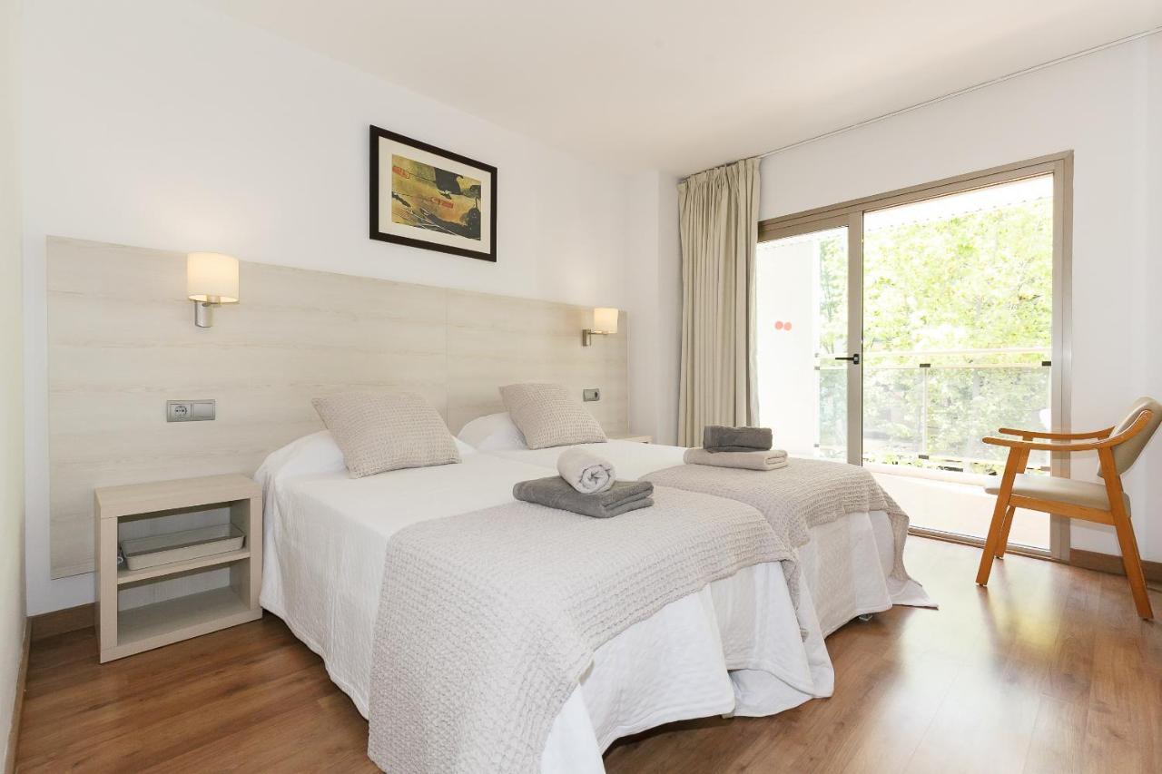 Uhc Michelangelo Apartments Salou Esterno foto
