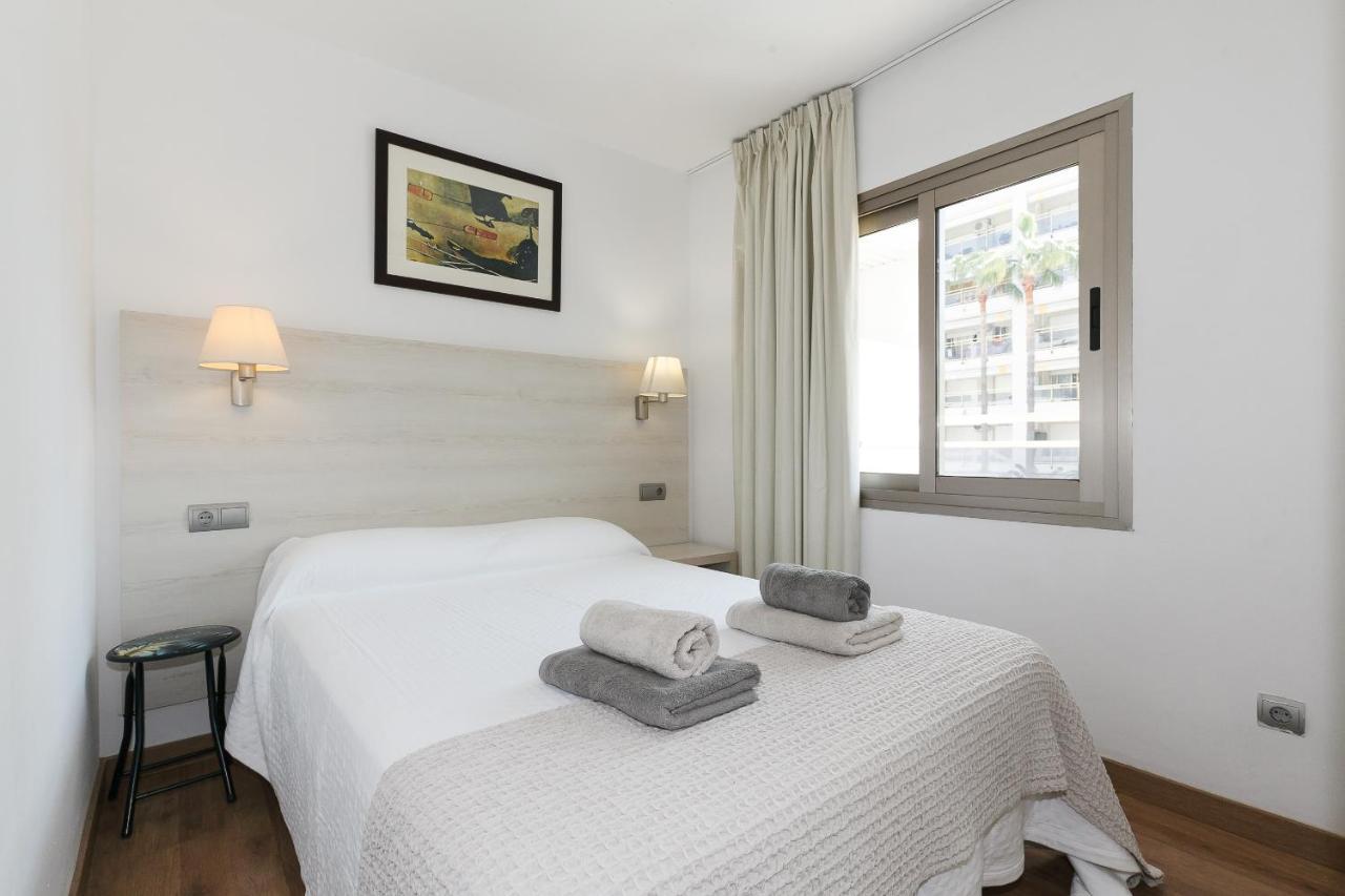 Uhc Michelangelo Apartments Salou Esterno foto