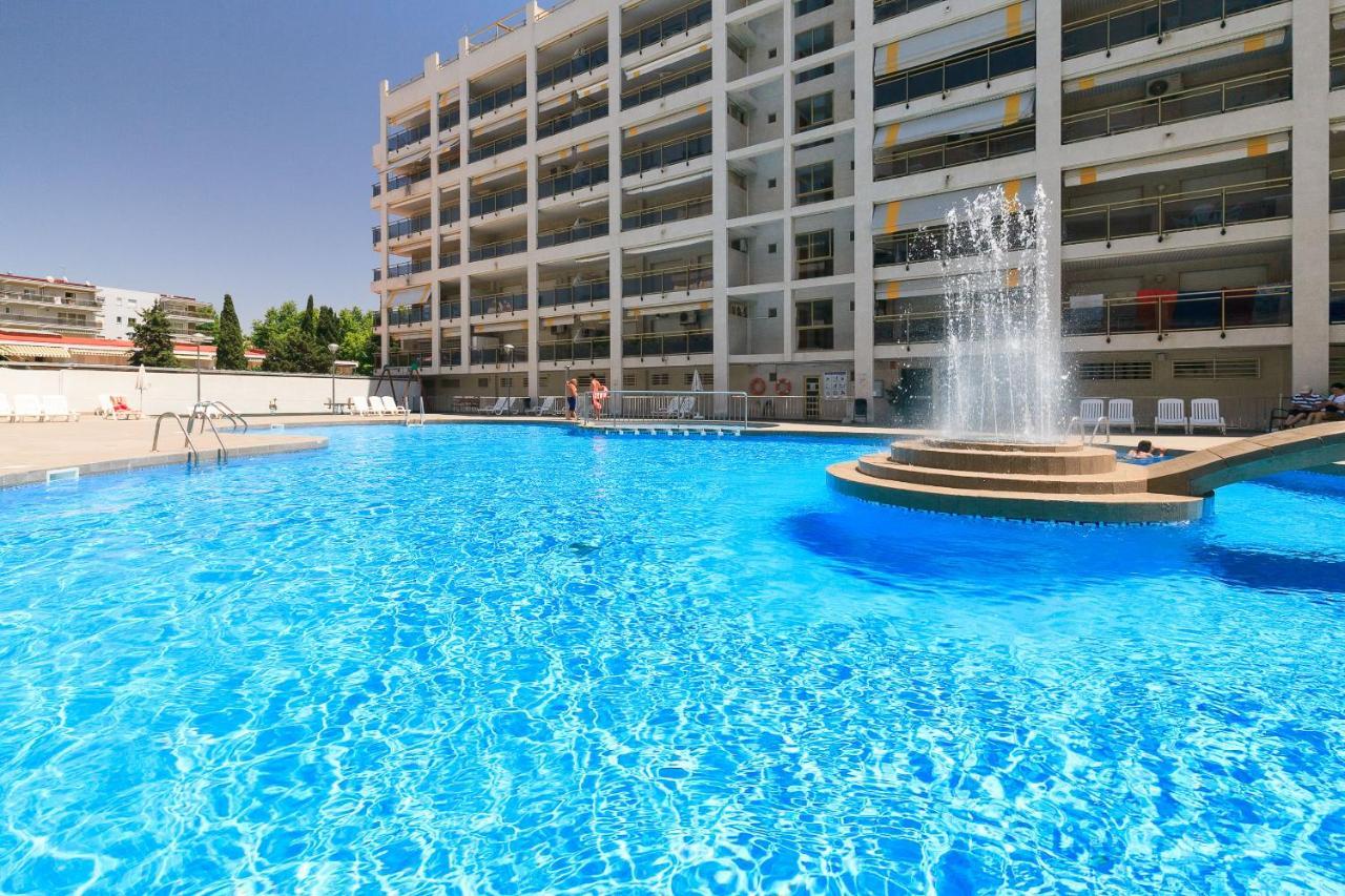 Uhc Michelangelo Apartments Salou Esterno foto