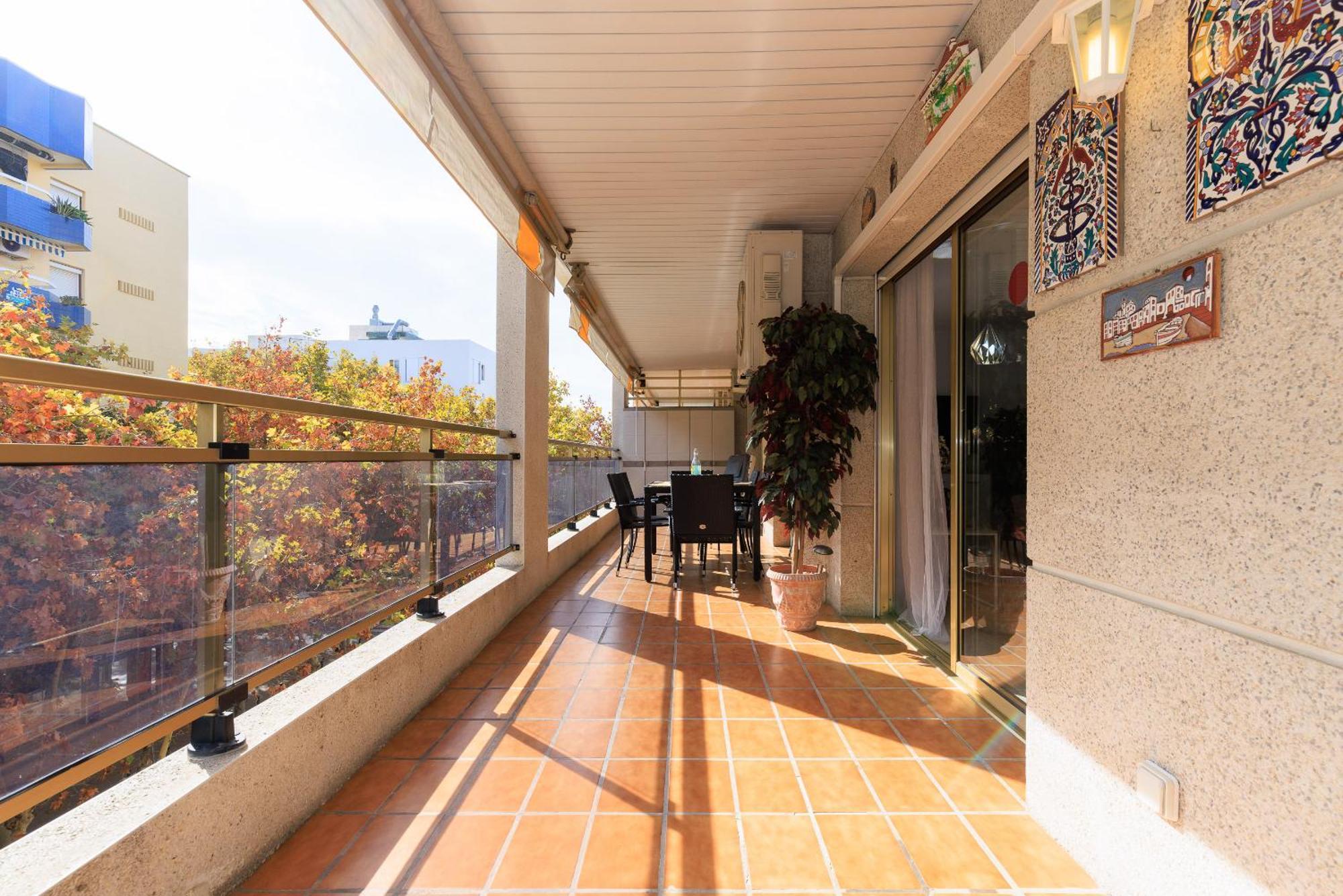 Uhc Michelangelo Apartments Salou Camera foto