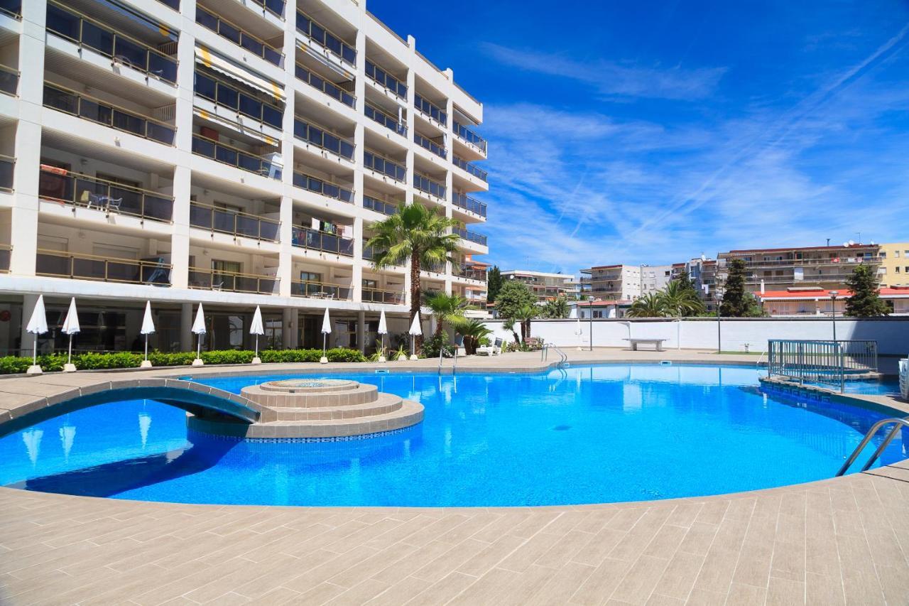 Uhc Michelangelo Apartments Salou Esterno foto