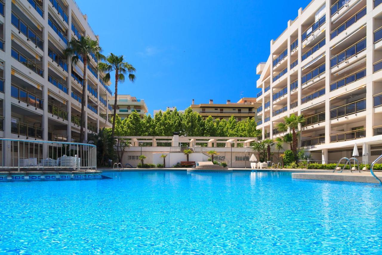 Uhc Michelangelo Apartments Salou Esterno foto